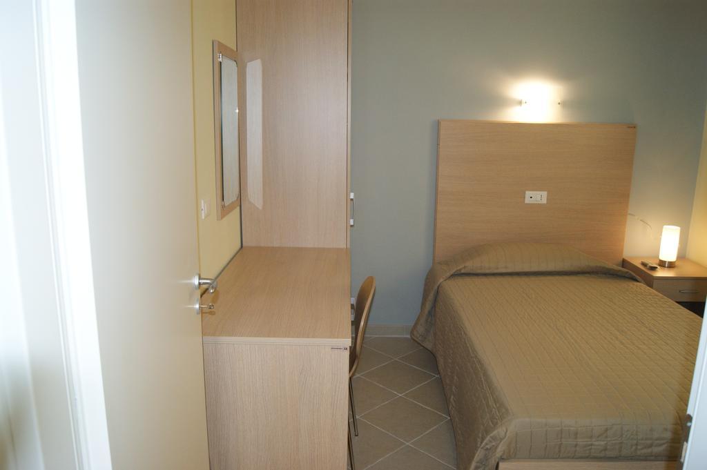 Guest House Golfo Xifonio 奥古斯塔 外观 照片