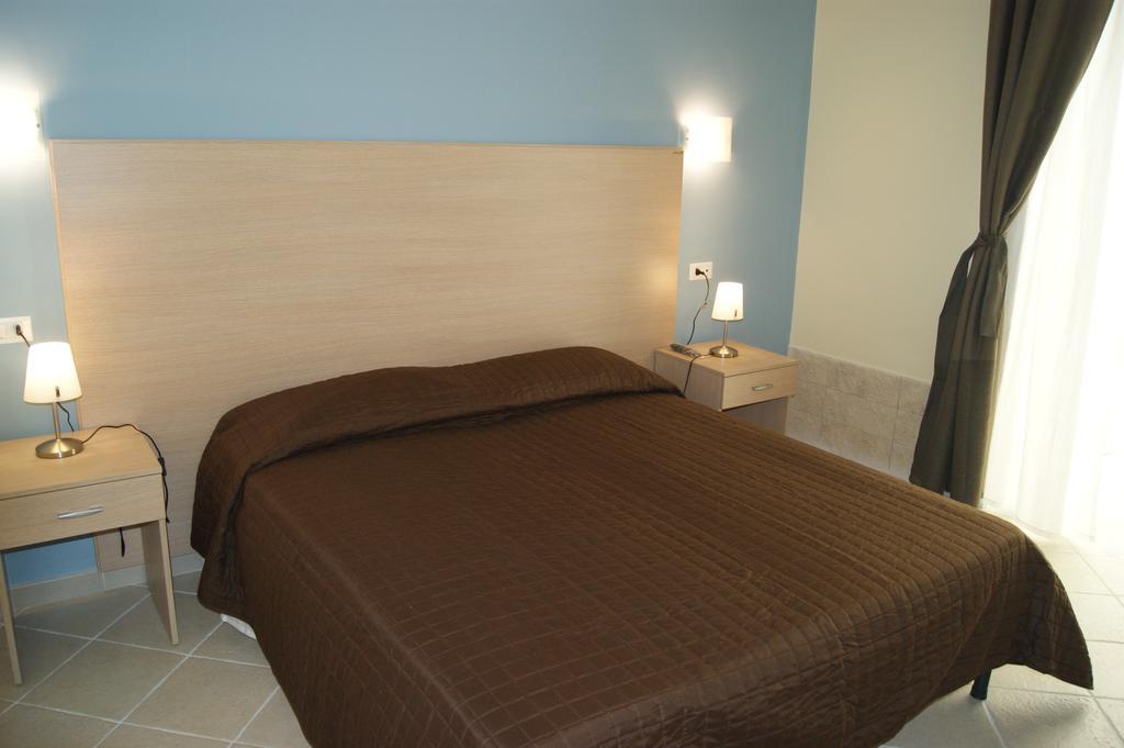 Guest House Golfo Xifonio 奥古斯塔 外观 照片