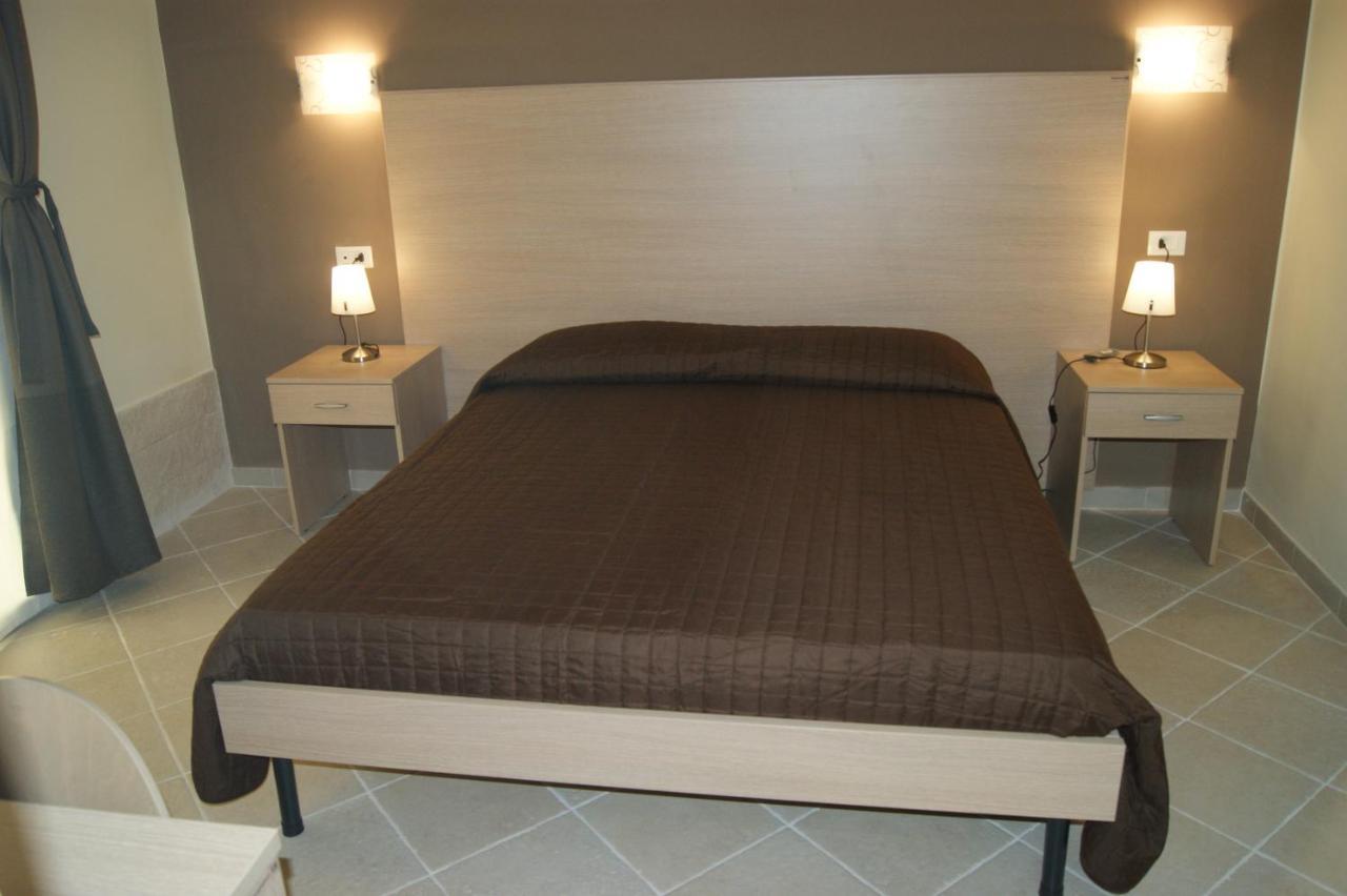 Guest House Golfo Xifonio 奥古斯塔 外观 照片