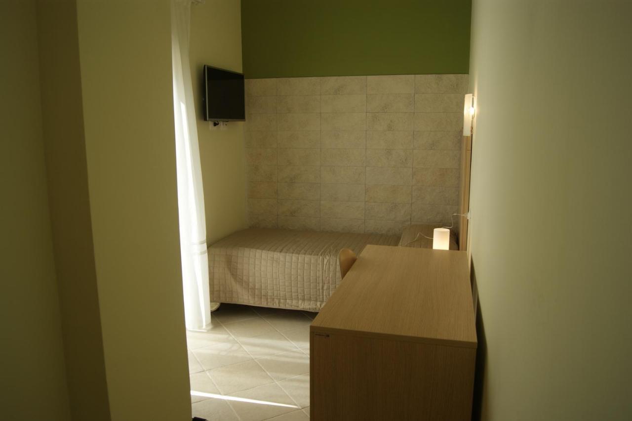 Guest House Golfo Xifonio 奥古斯塔 外观 照片